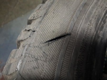 Основные виды повреждений шин